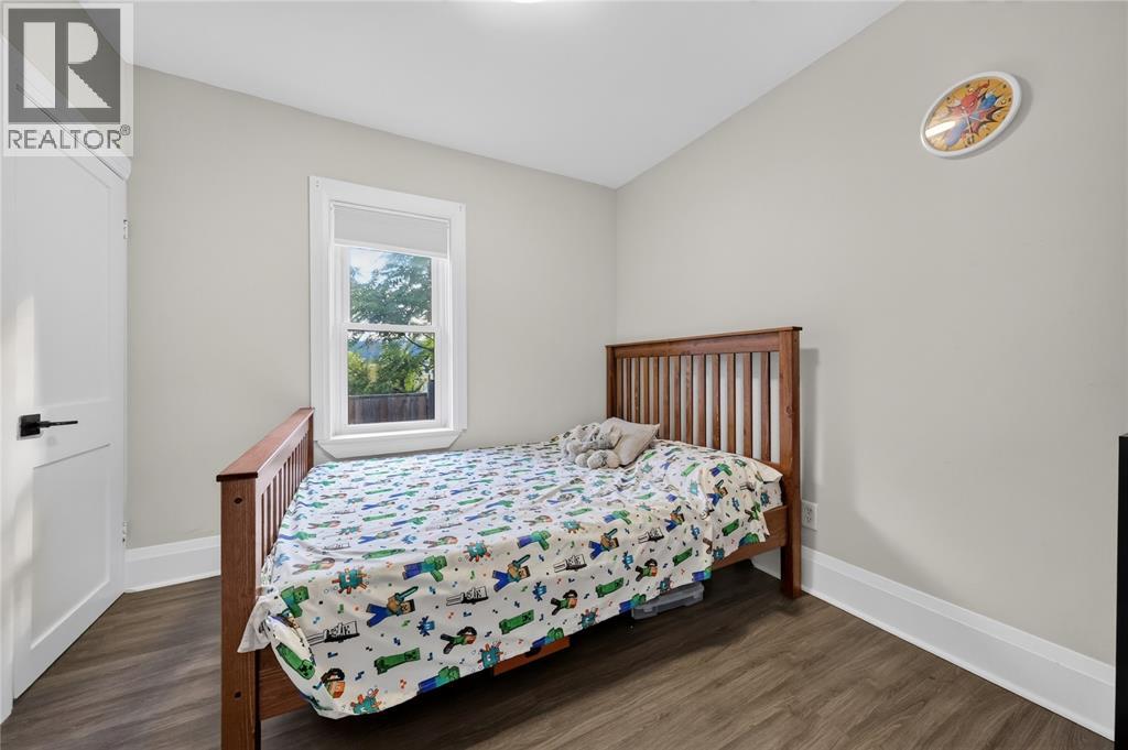 109 Sutton Street, Sarnia, Ontario  N7T 3S4 - Photo 12 - 26025080