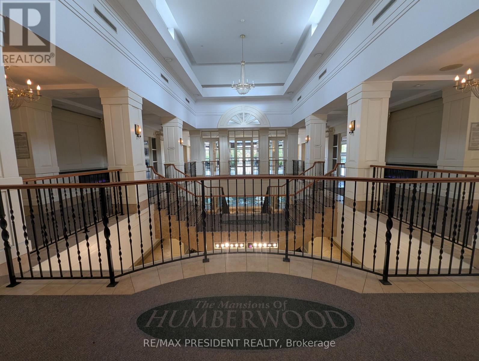 2026 - 700 Humberwood Boulevard N, Toronto, Ontario  M9W 7J4 - Photo 3 - W14030682