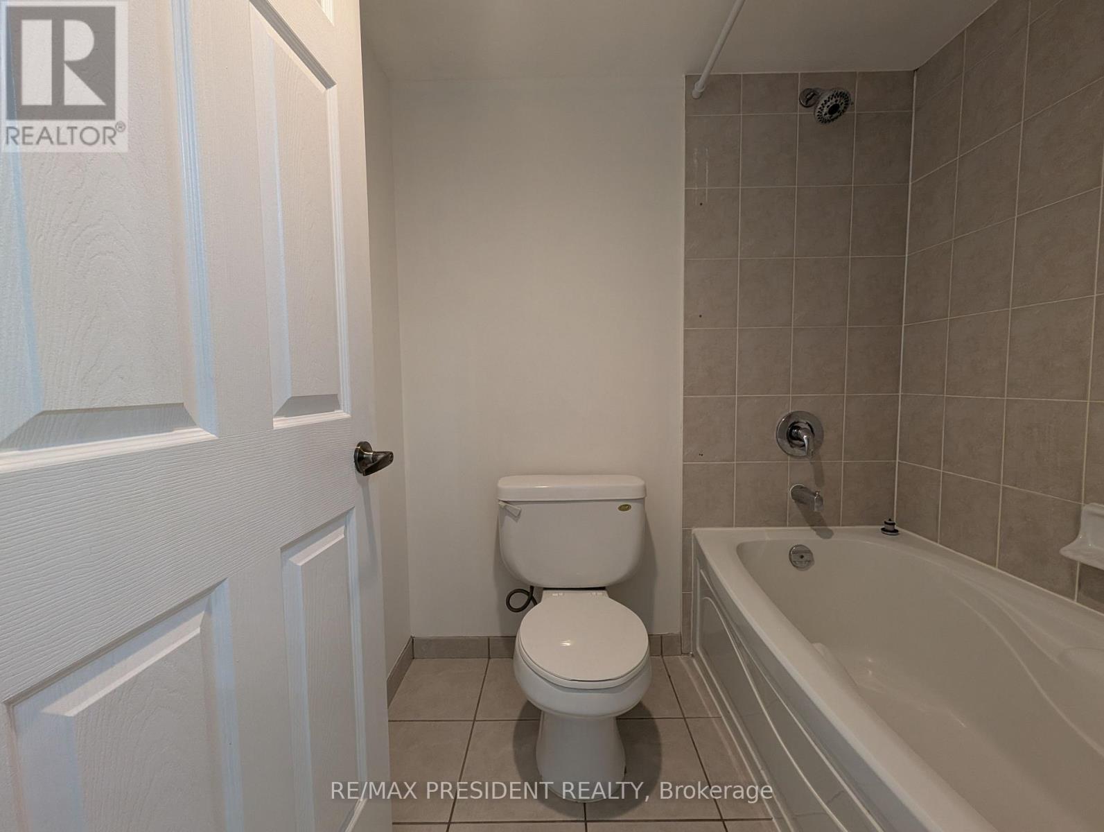 2026 - 700 Humberwood Boulevard N, Toronto, Ontario  M9W 7J4 - Photo 10 - W14030682