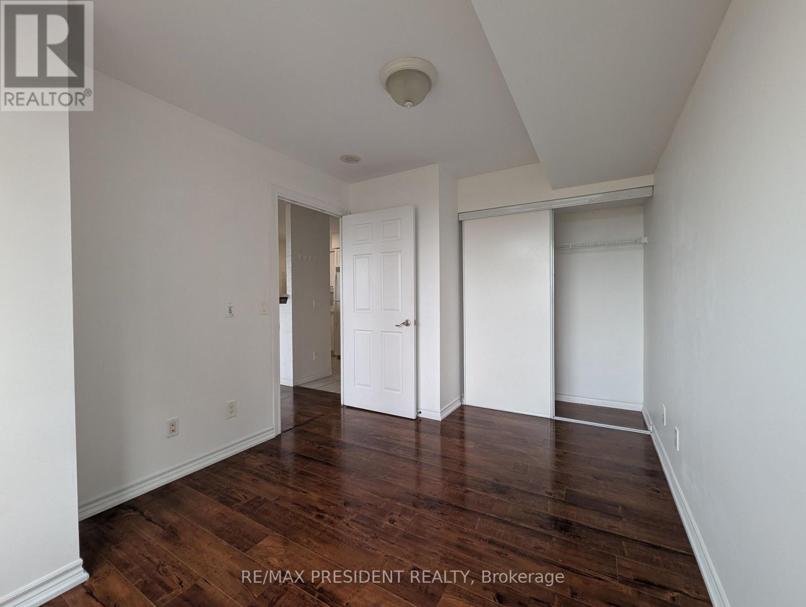 2026 - 700 Humberwood Boulevard N, Toronto, Ontario  M9W 7J4 - Photo 4 - W14030682