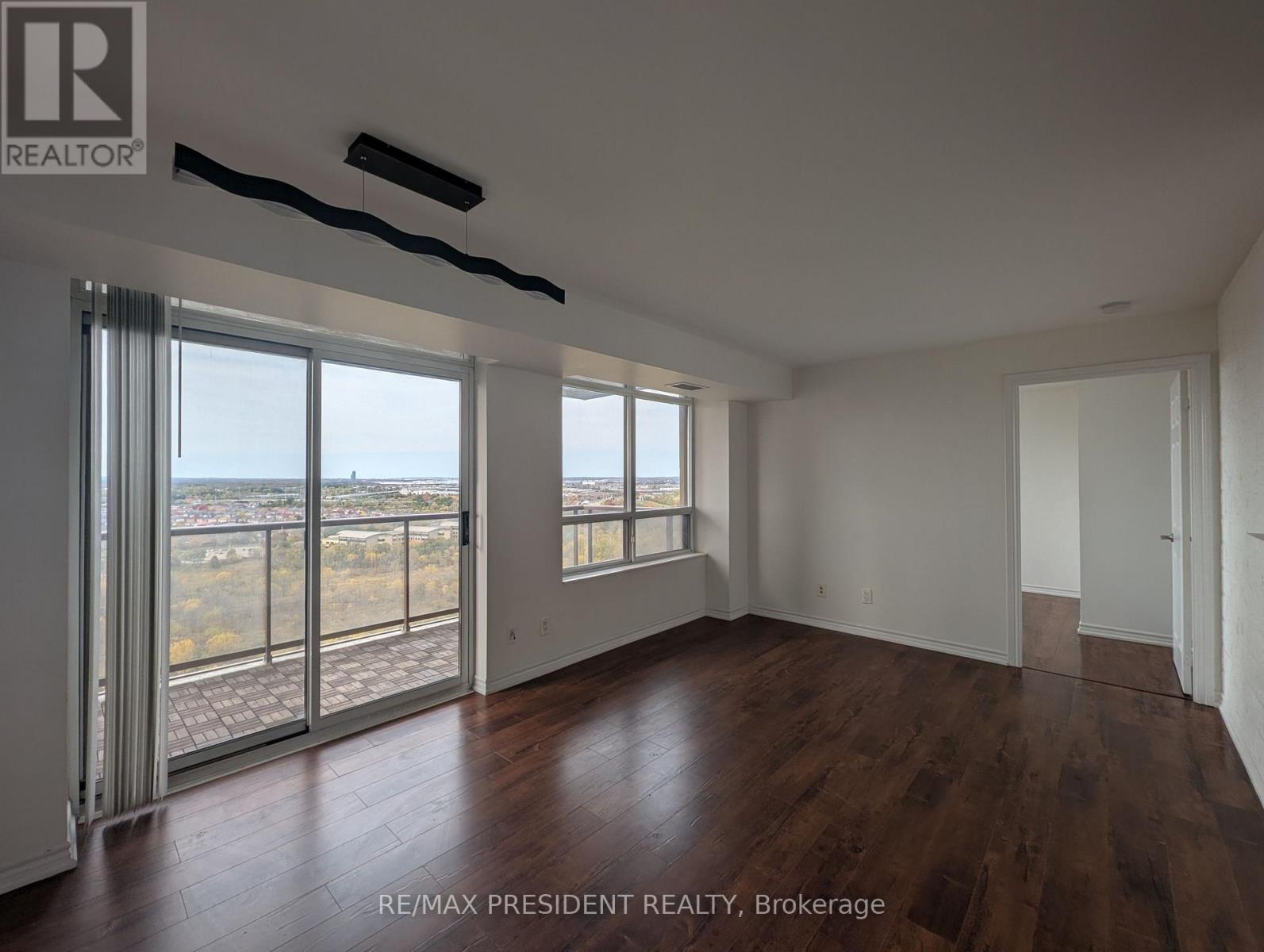 2026 - 700 Humberwood Boulevard N, Toronto, Ontario  M9W 7J4 - Photo 7 - W14030682