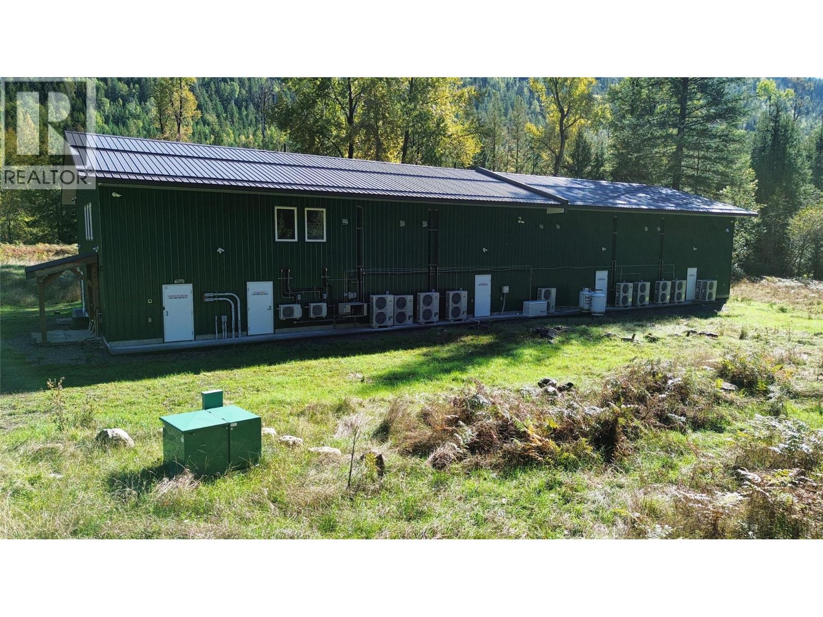 16520 Hedstom Road, Crawford Bay, British Columbia  V0B 1E0 - Photo 7 - 10403350