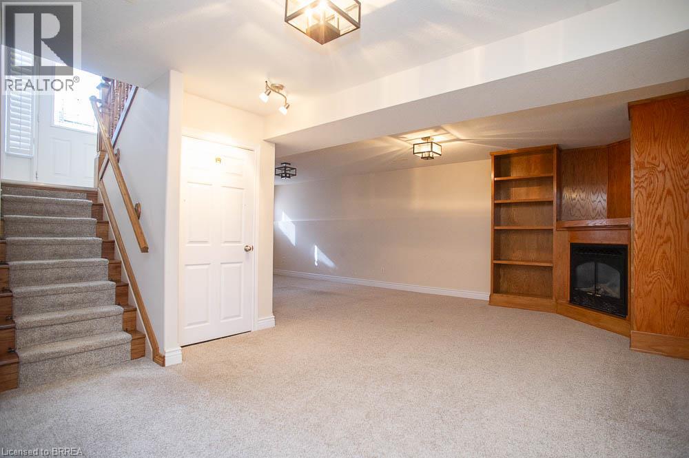 16 Bradbury Crescent, Paris, Ontario  N3L 4E1 - Photo 15 - 40869852