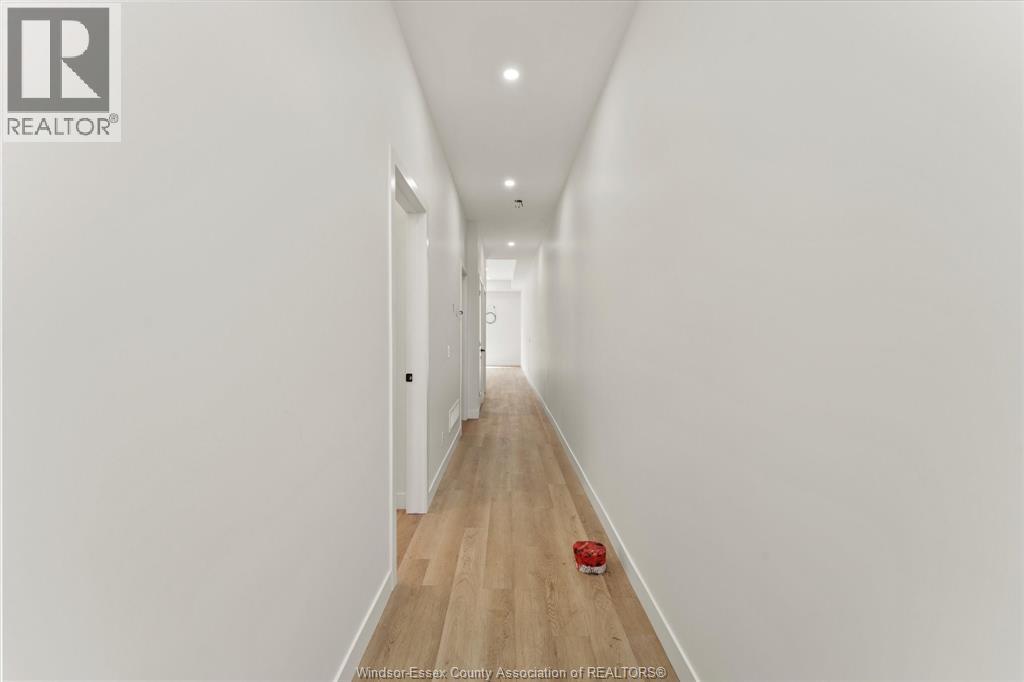 2275 Wellesley Avenue Unit# 4, Windsor, Ontario  N8W 2G1 - Photo 6 - 26024644