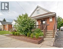 82 WHITNEY Avenue, Hamilton, Ontario
