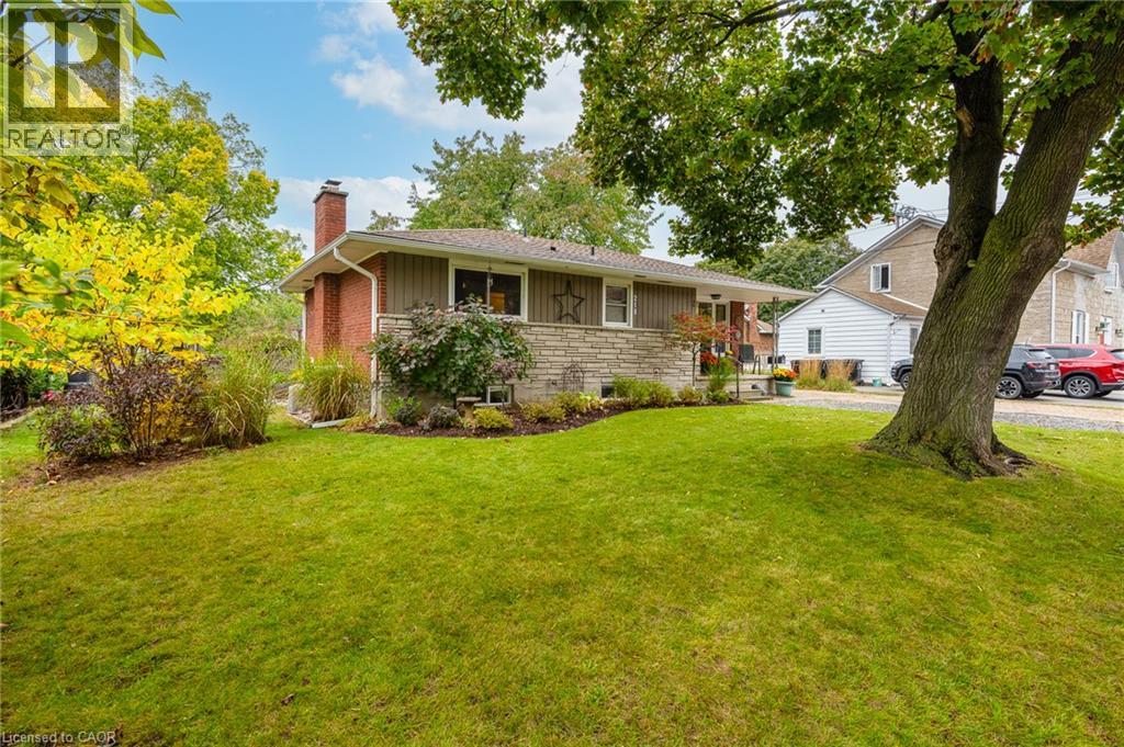 218 Montrose Street S, Cambridge, Ontario  N3H 2J2 - Photo 2 - 40870059