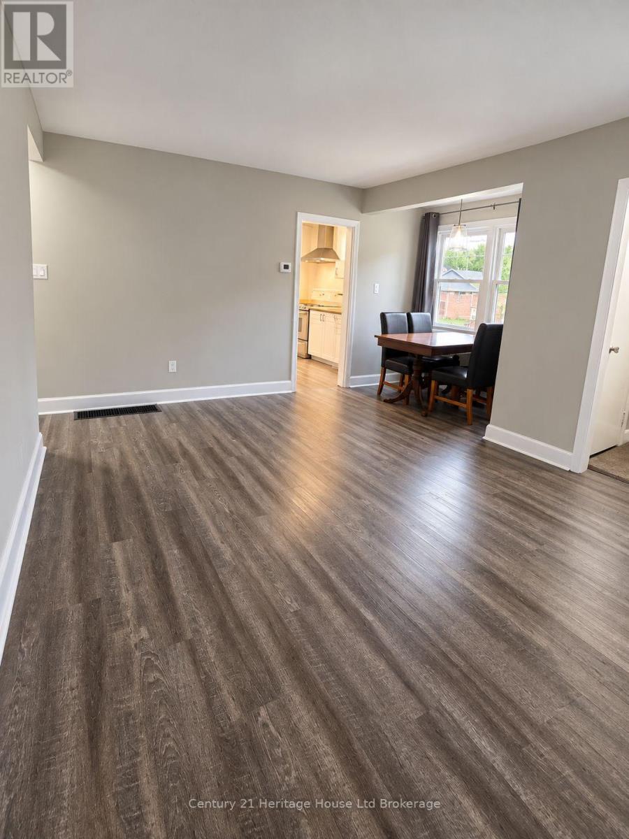 821 Wilton Crescent, Woodstock, Ontario N4S 7H4 - Photo 14 - X14031522