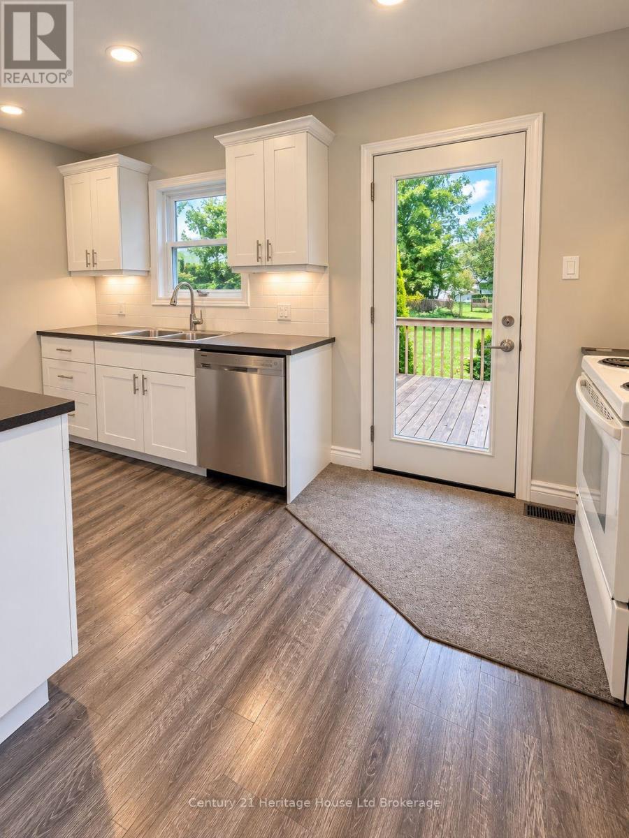 821 Wilton Crescent, Woodstock, Ontario N4S 7H4 - Photo 18 - X14031522