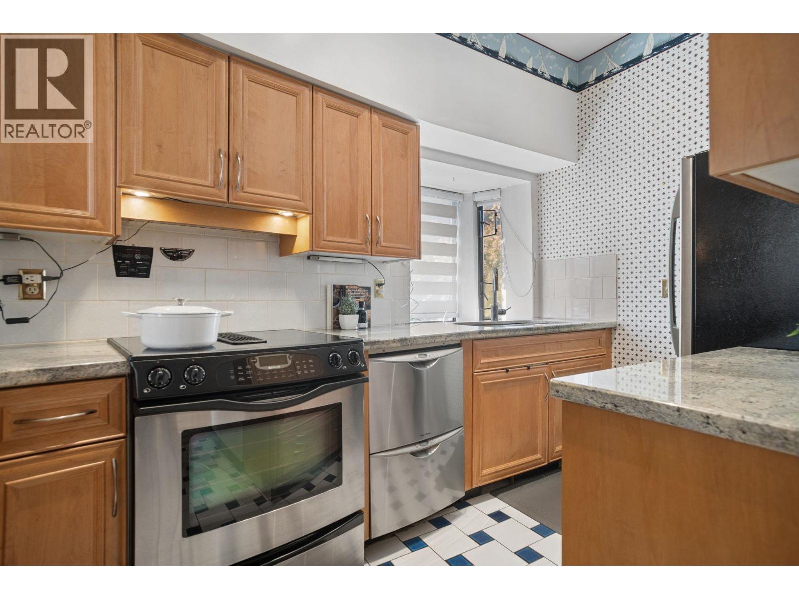 2 1115 W 10th Avenue, Vancouver, British Columbia  V6H 1J2 - Photo 10 - R3175155
