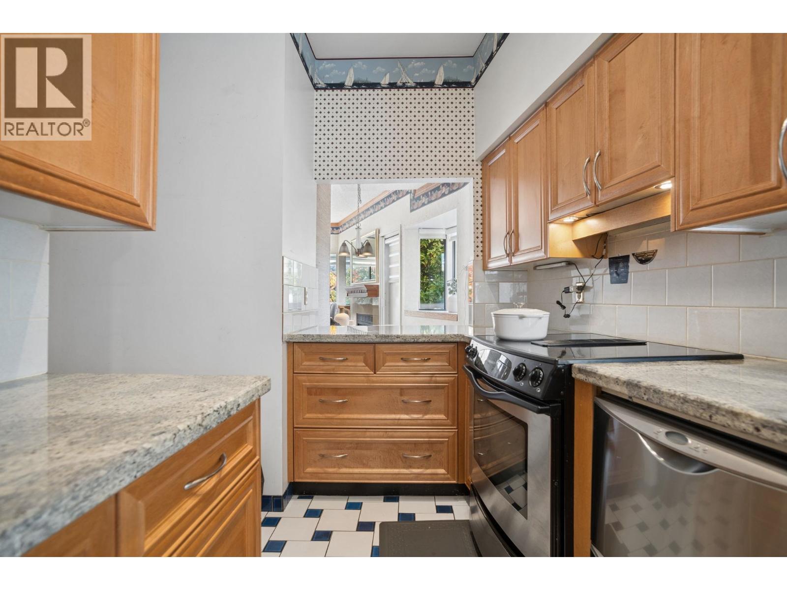 2 1115 W 10th Avenue, Vancouver, British Columbia  V6H 1J2 - Photo 11 - R3175155