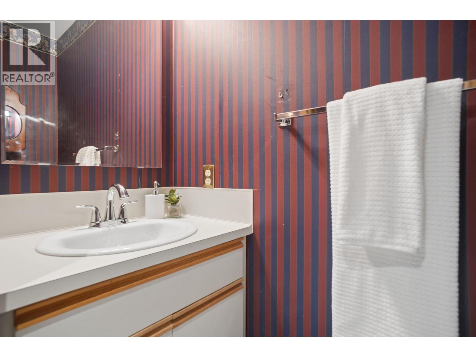 2 1115 W 10th Avenue, Vancouver, British Columbia  V6H 1J2 - Photo 12 - R3175155