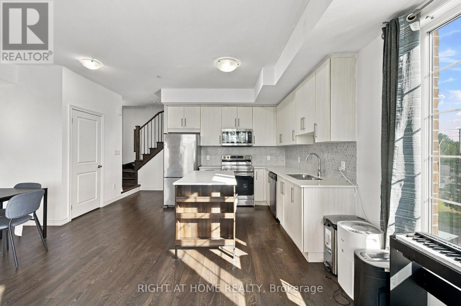 28 - 2199 Lillykin Street, Oakville, Ontario  L6H 0X6 - Photo 15 - W13846458