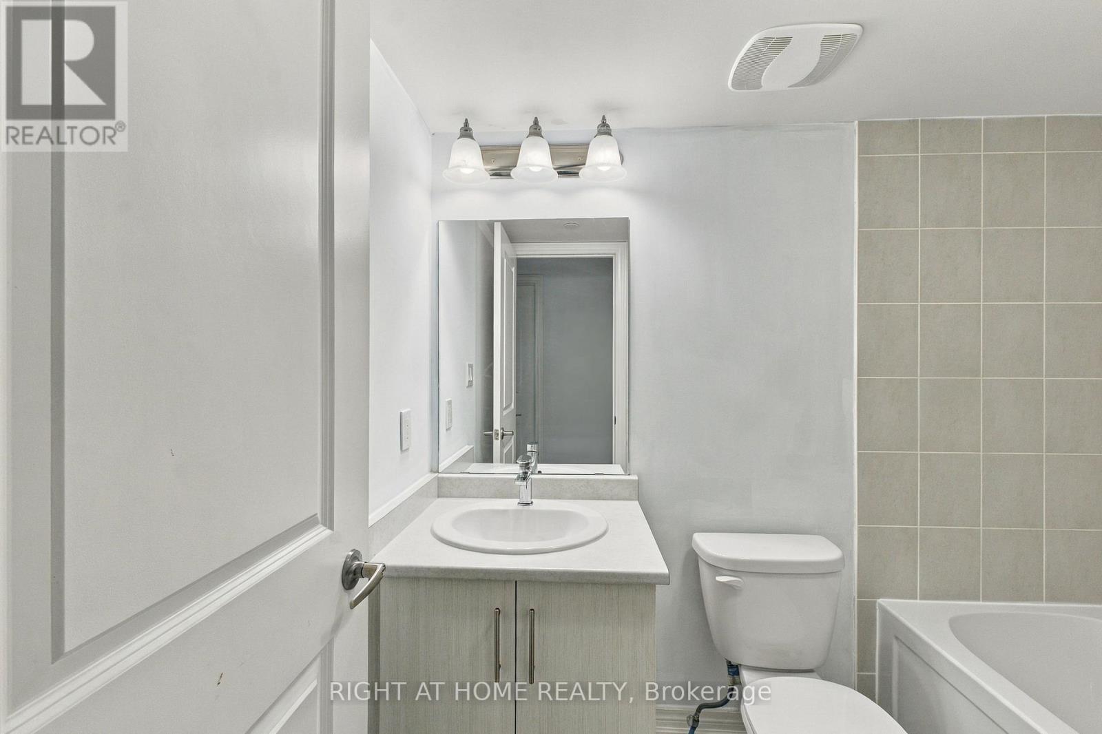 28 - 2199 Lillykin Street, Oakville, Ontario  L6H 0X6 - Photo 31 - W13846458