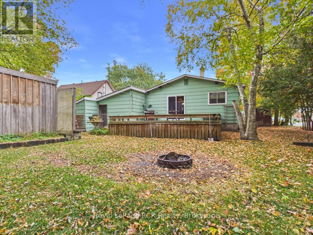 418 Goderich Street, Saugeen Shores, Ontario  N0H 2C0 - Photo 4 - X14031490