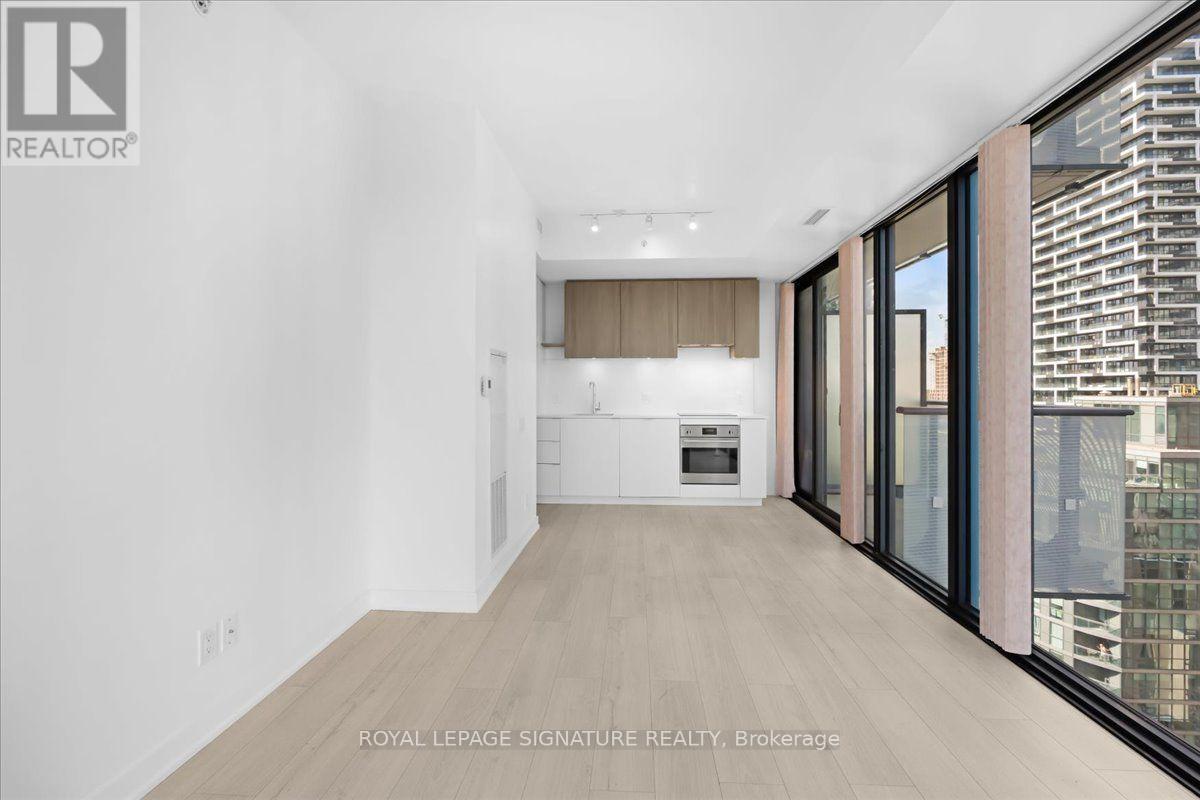 1805 - 161 Roehampton Avenue, Toronto, Ontario  M4P 0C8 - Photo 11 - C14031508