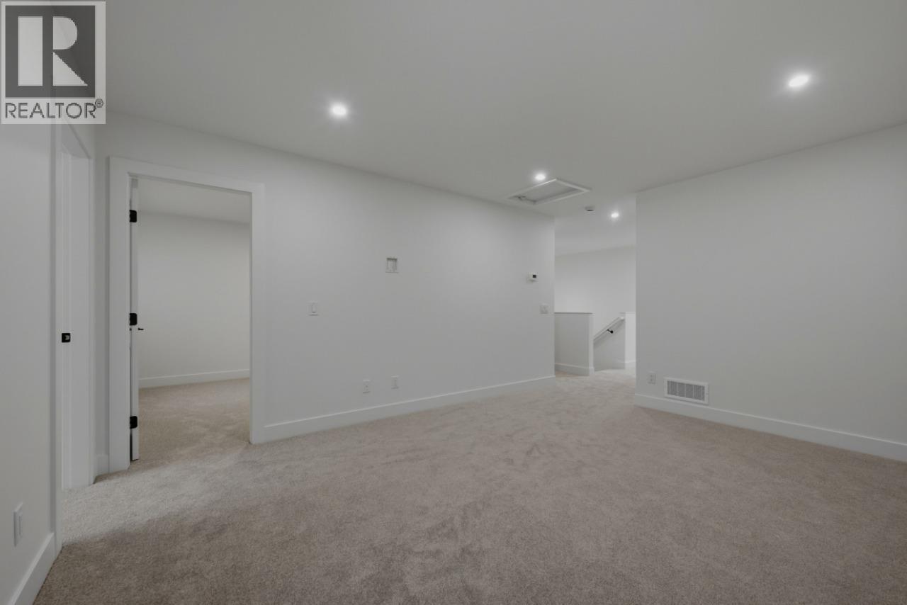 419 Arrowleaf Drive, Coldstream, British Columbia  V1B 0B5 - Photo 35 - 10403583