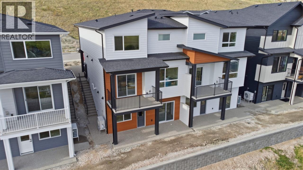 419 Arrowleaf Drive, Coldstream, British Columbia  V1B 0B5 - Photo 4 - 10403583