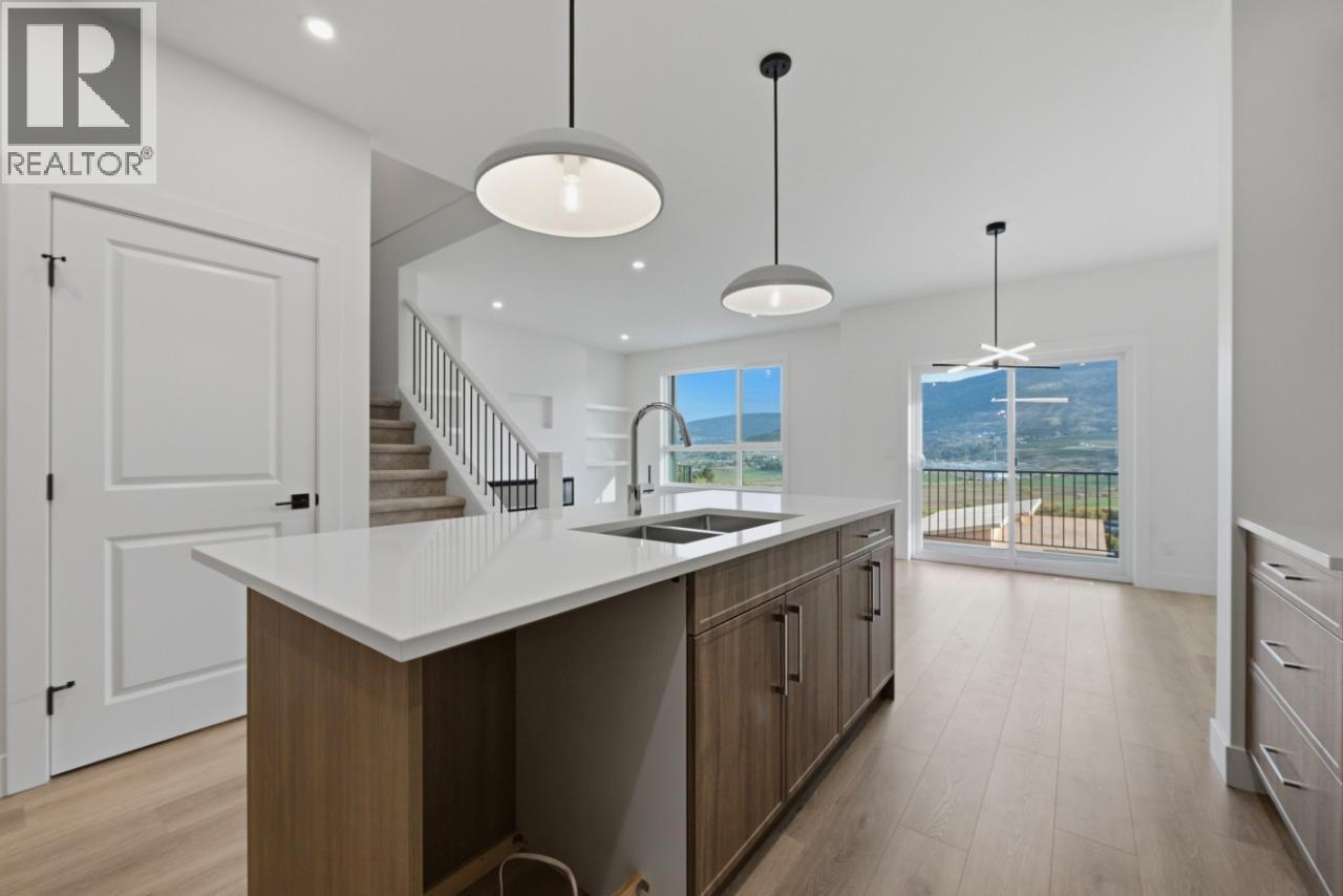 419 Arrowleaf Drive, Coldstream, British Columbia  V1B 0B5 - Photo 15 - 10403583