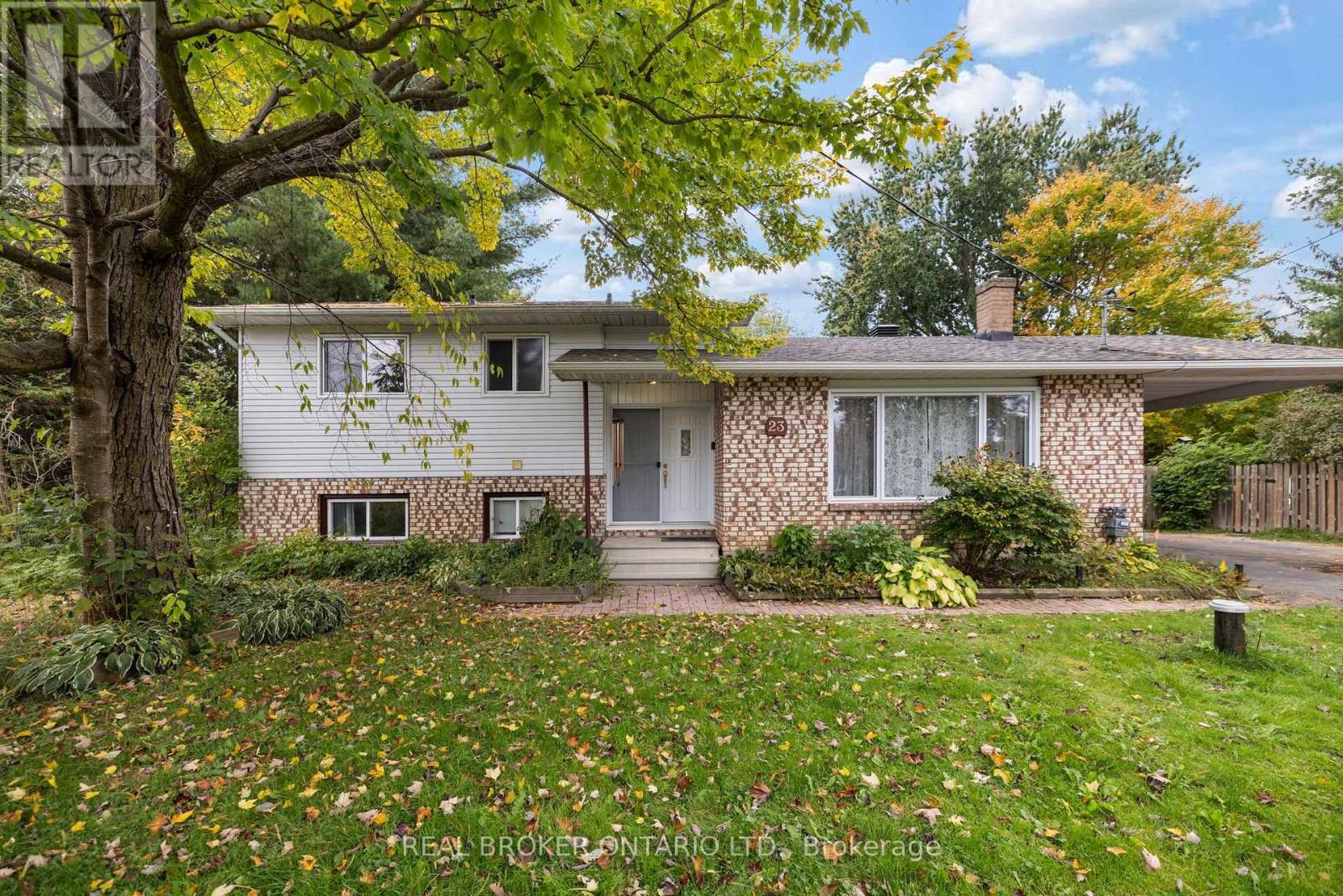 23 LOUISE CRESCENT, Russell, Ontario
