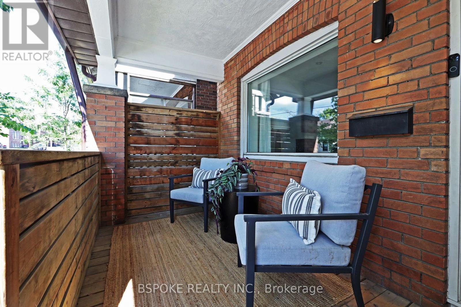 389 Coxwell Avenue, Toronto, Ontario  M4L 3B8 - Photo 4 - E14020486