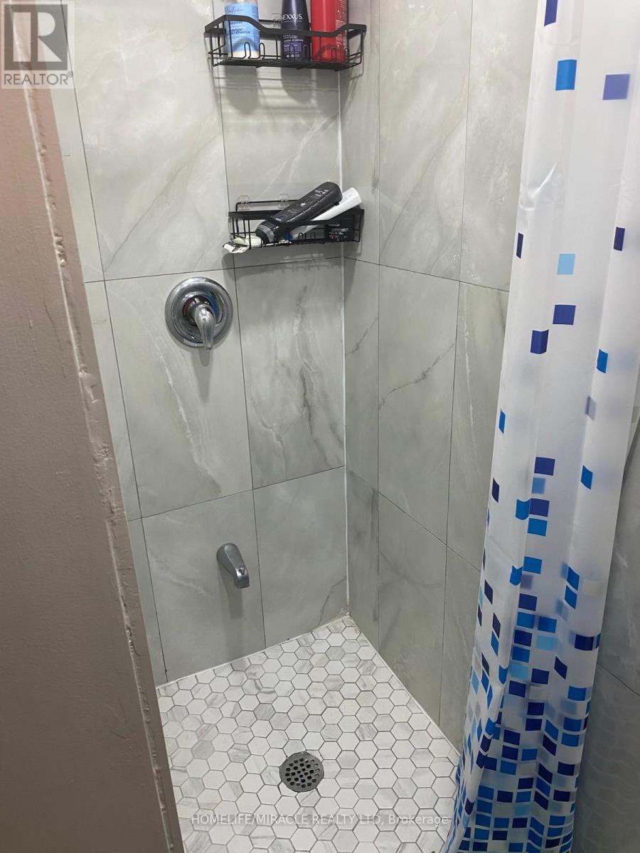 33 Mcgraw Avenue, Brampton, Ontario  L6X 3M5 - Photo 23 - W14029678