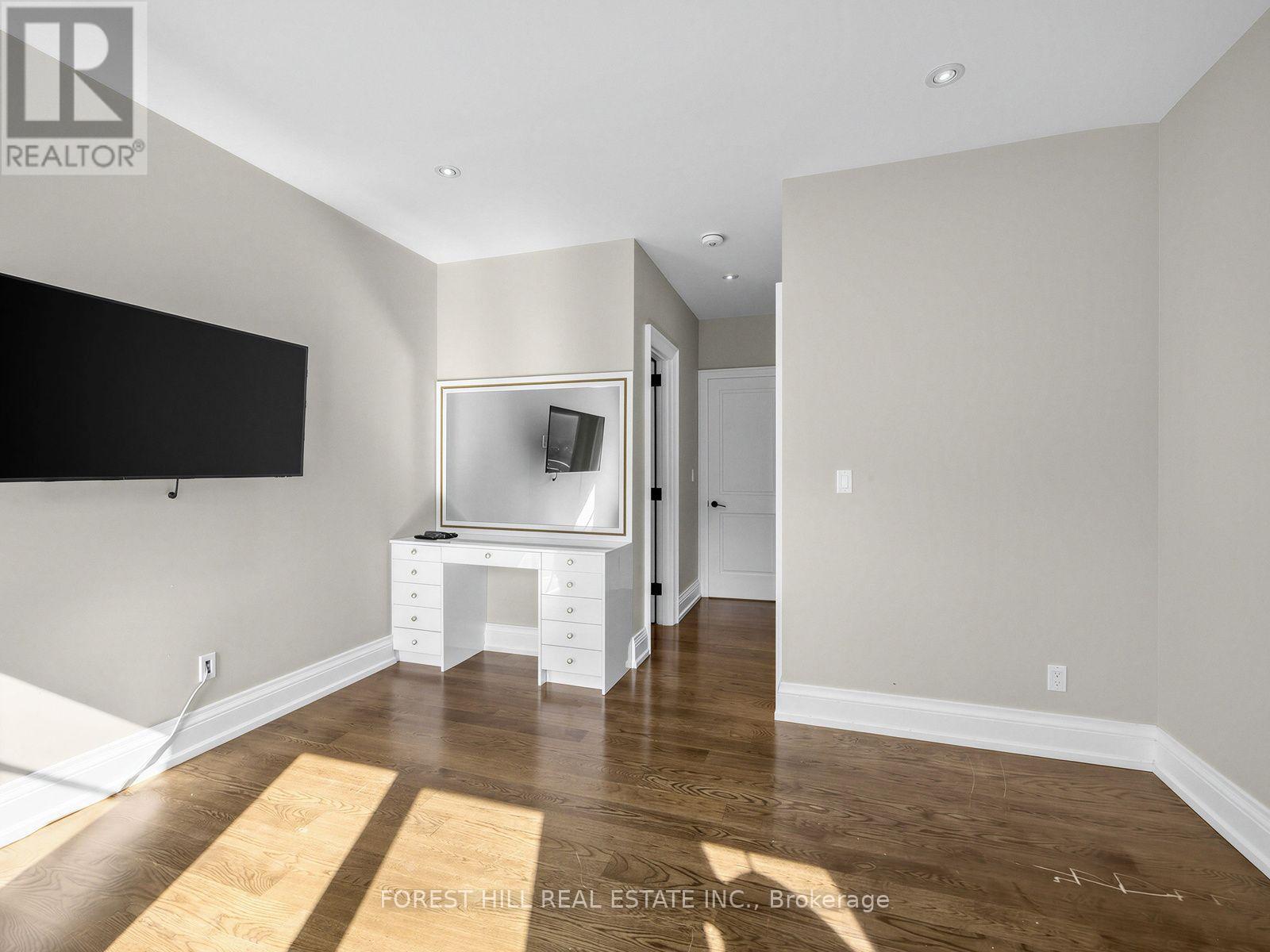 302 Pinehurst Drive W, Oakville (Fd Ford), Ontario  L6J 4X3 - Photo 27 - W14031550