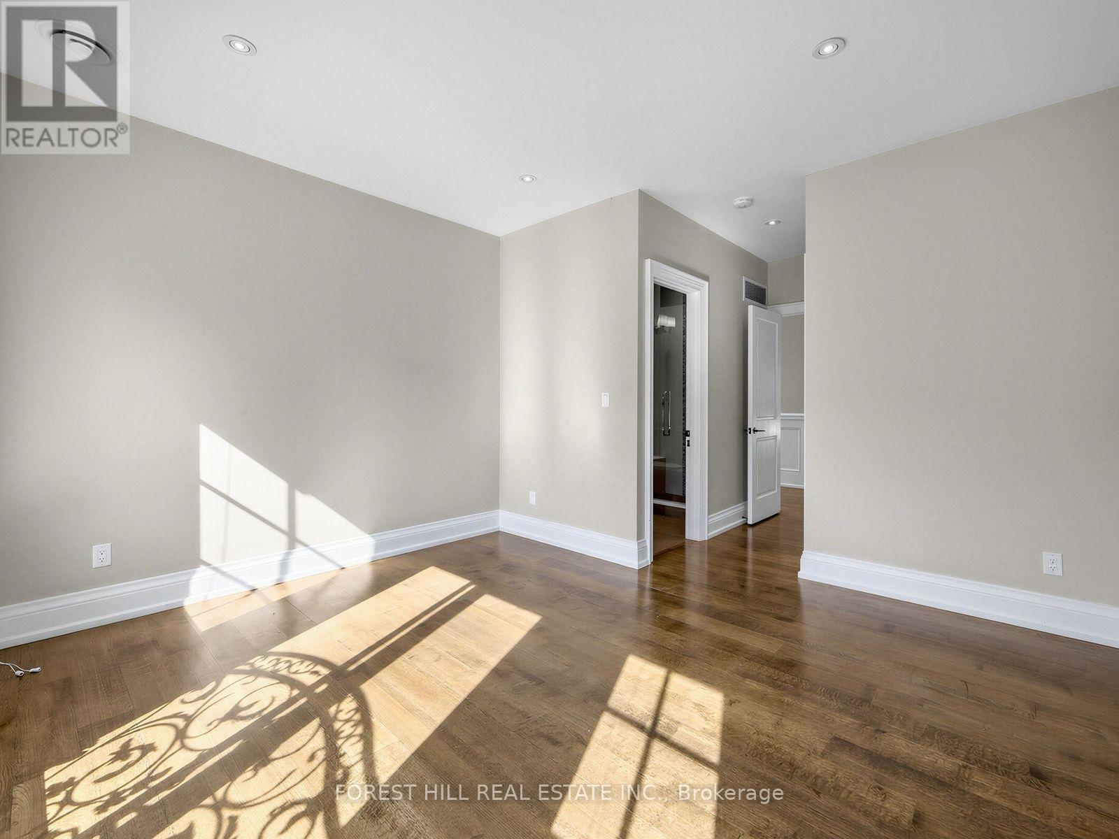 302 Pinehurst Drive W, Oakville (Fd Ford), Ontario  L6J 4X3 - Photo 29 - W14031550