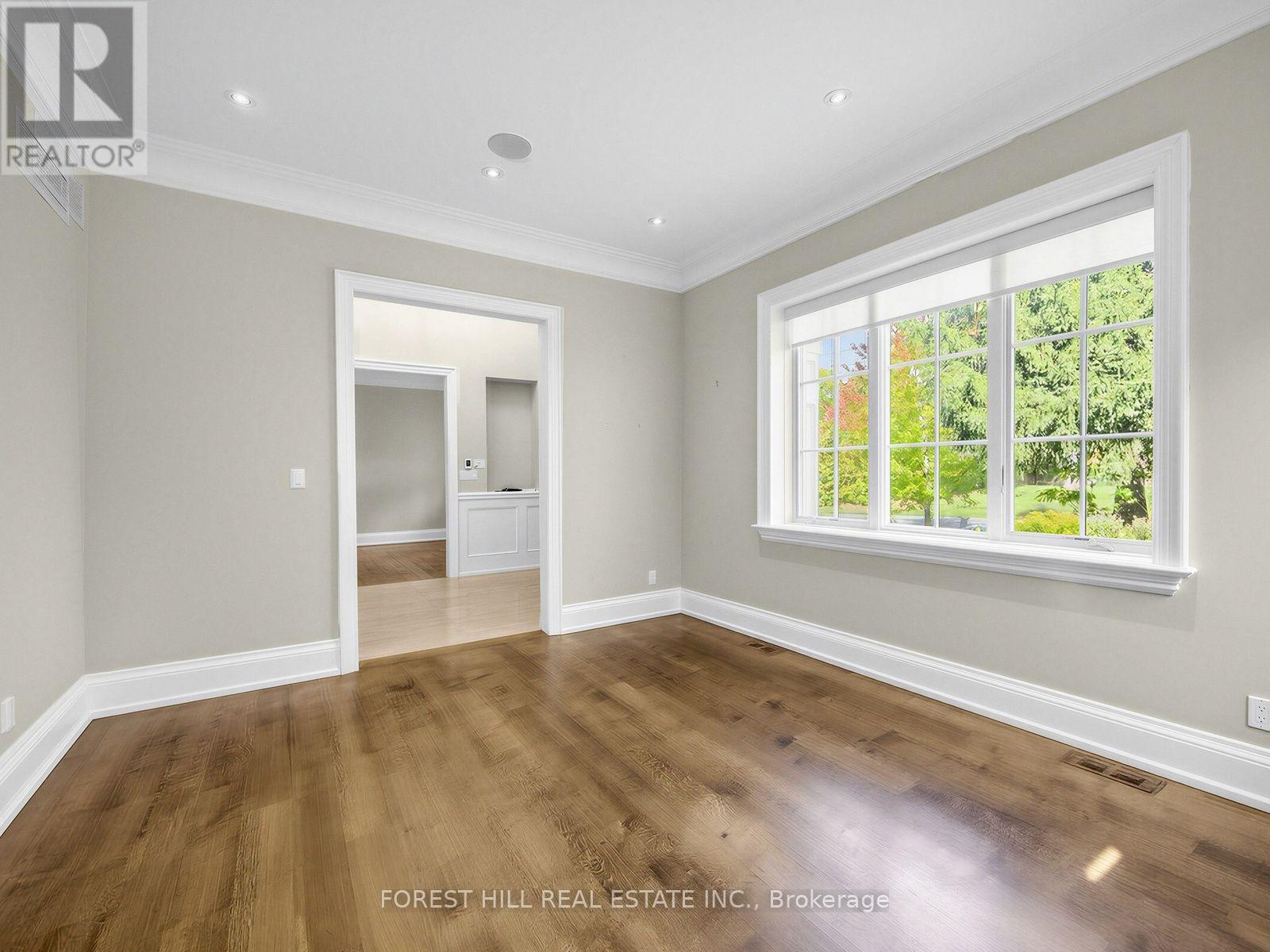 302 Pinehurst Drive W, Oakville (Fd Ford), Ontario  L6J 4X3 - Photo 6 - W14031550