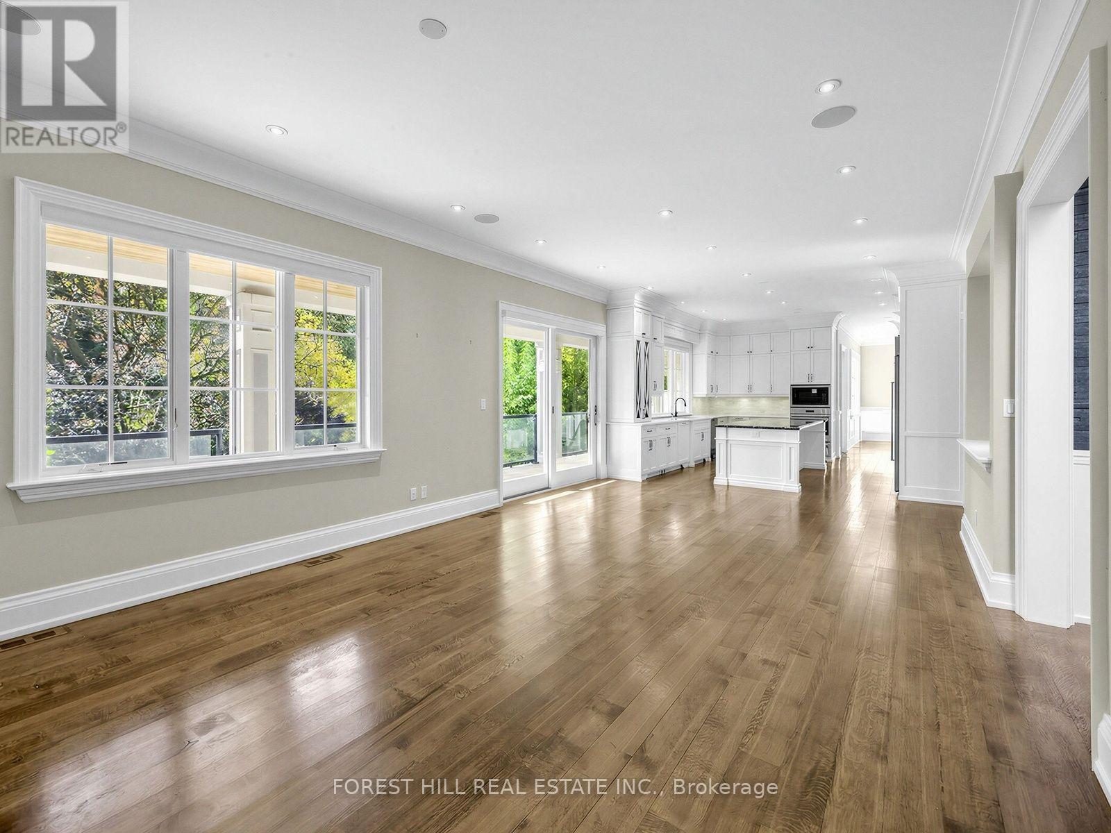 302 Pinehurst Drive W, Oakville (Fd Ford), Ontario  L6J 4X3 - Photo 8 - W14031550