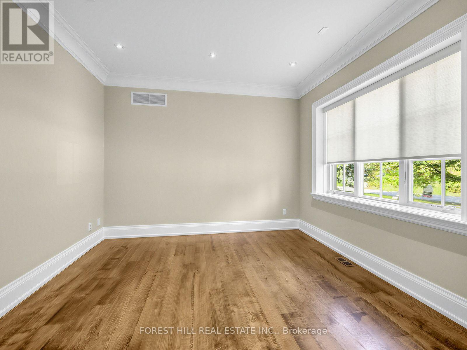302 Pinehurst Drive W, Oakville (Fd Ford), Ontario  L6J 4X3 - Photo 9 - W14031550
