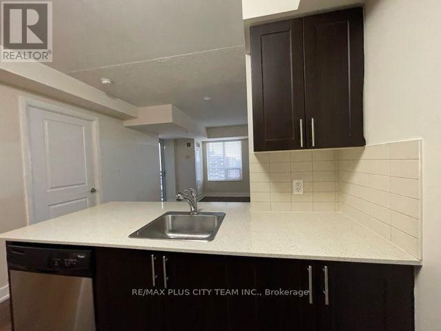 1521 - 2 Eva Road, Toronto (Etobicoke West Mall), Ontario  M9C 0A9 - Photo 8 - W14031556