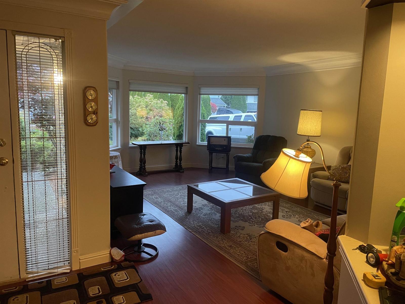 8092 Forbes Street, Mission, British Columbia  V2V 6L6 - Photo 5 - R3174828