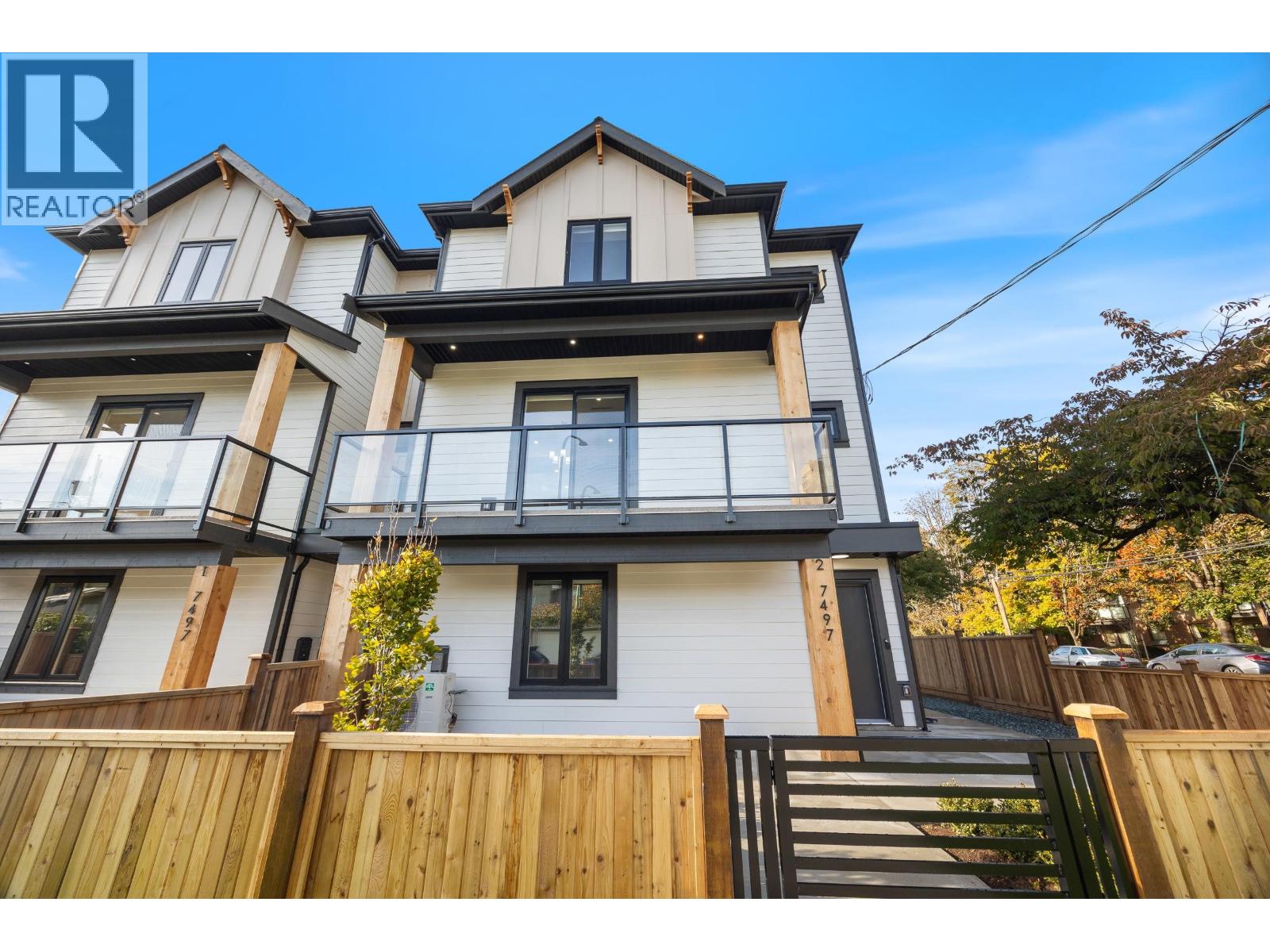 1 7497 Holly Street, Burnaby, British Columbia  V5E 3K1 - Photo 2 - R3174836