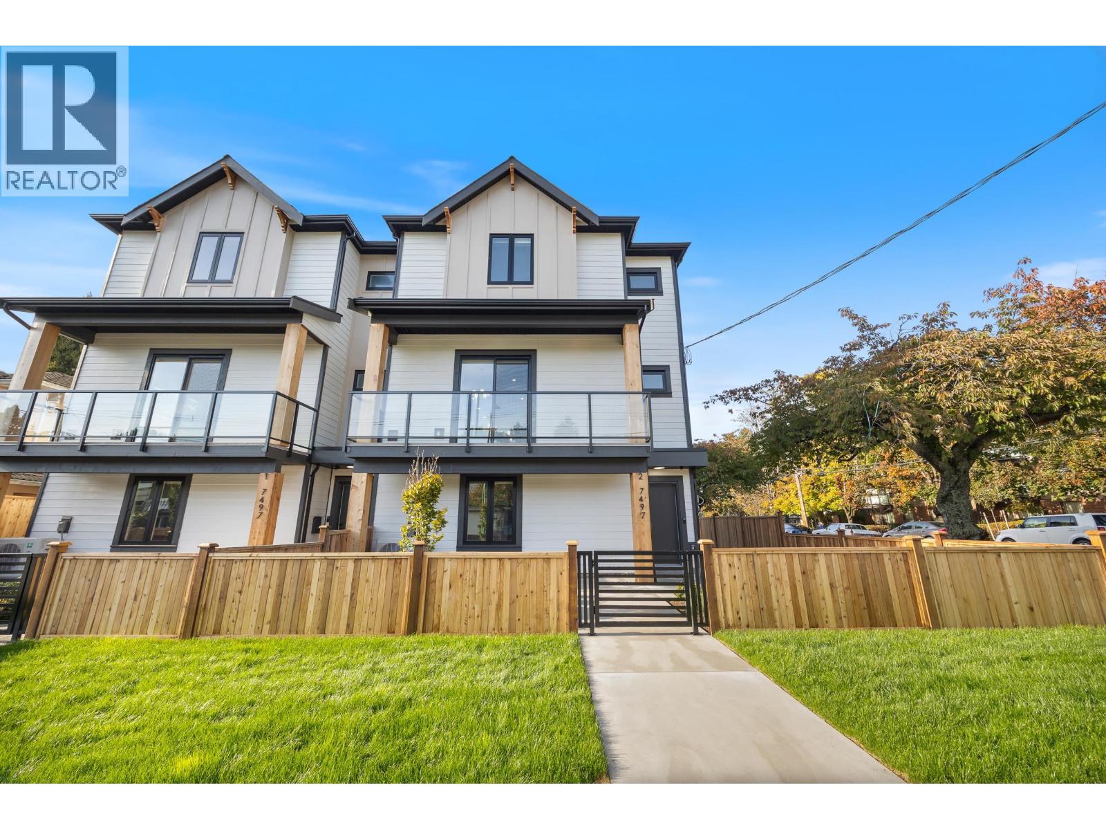 1 7487 HOLLY STREET, Burnaby, British Columbia