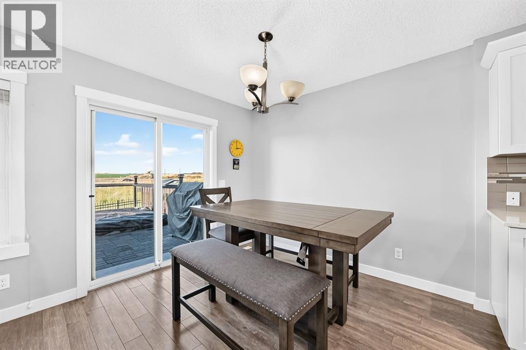 387 Sunrise View, Cochrane, Alberta  T4C 0V3 - Photo 15 - A2348185