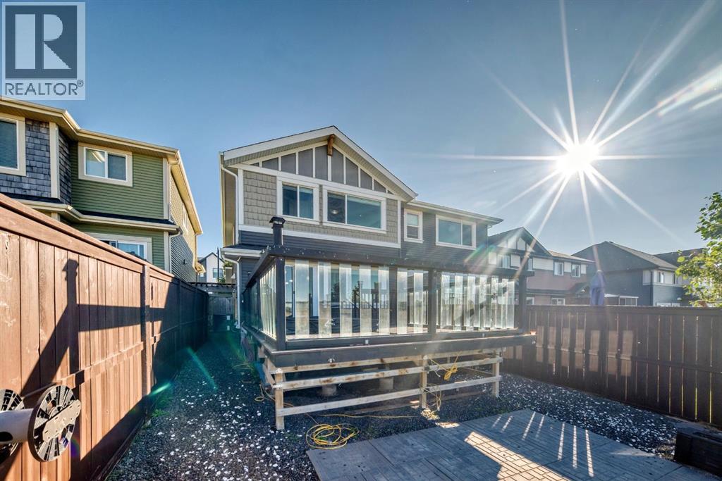 387 Sunrise View, Cochrane, Alberta  T4C 0V3 - Photo 2 - A2348185