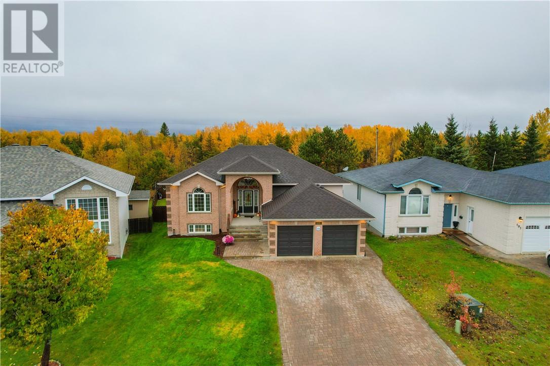 187 Ravina Avenue, Garson, Ontario  P3L 1B8 - Photo 2 - 2130884