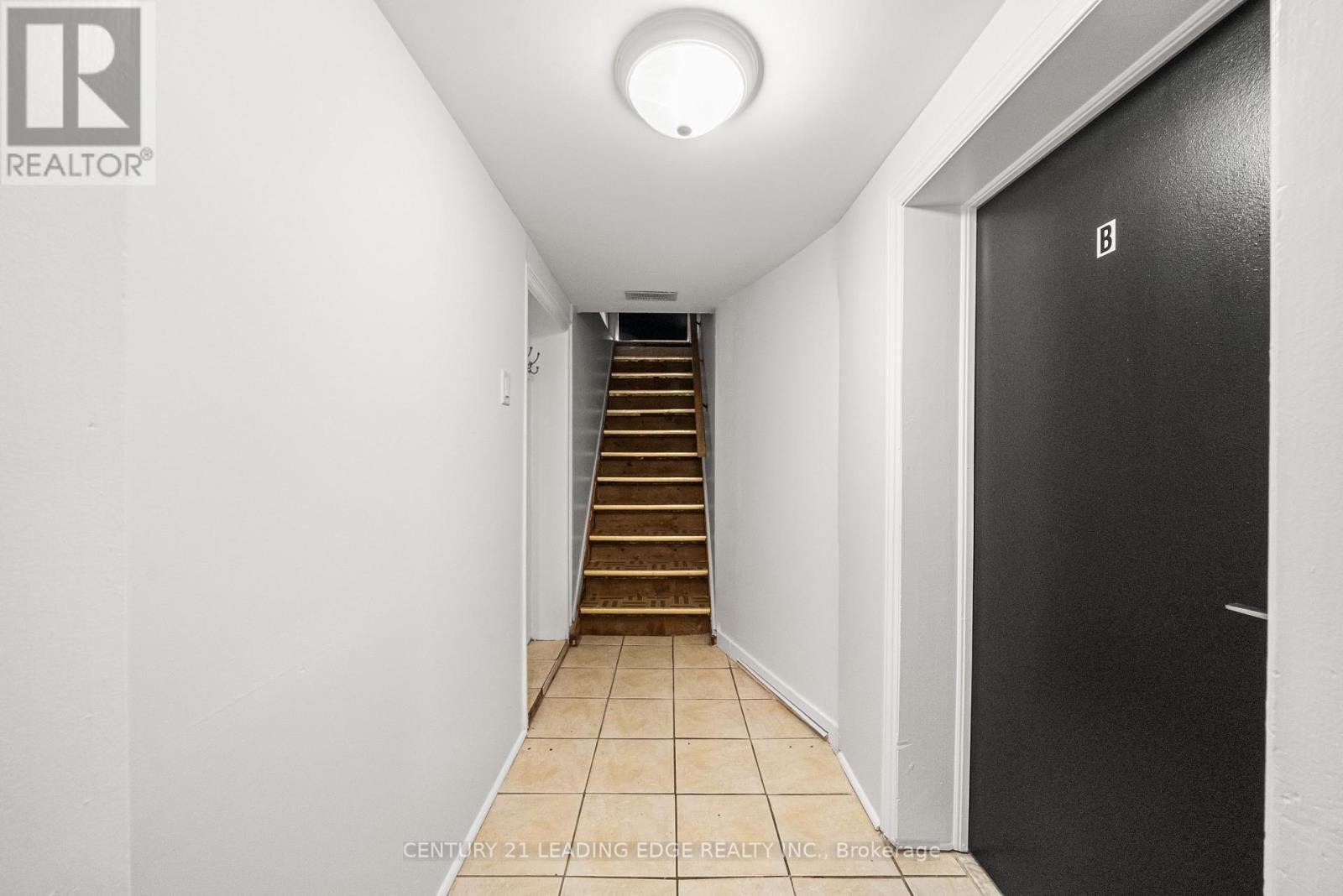 Unit B - 620 Birchmount Road, Toronto, Ontario  M1K 1P9 - Photo 3 - E13558608