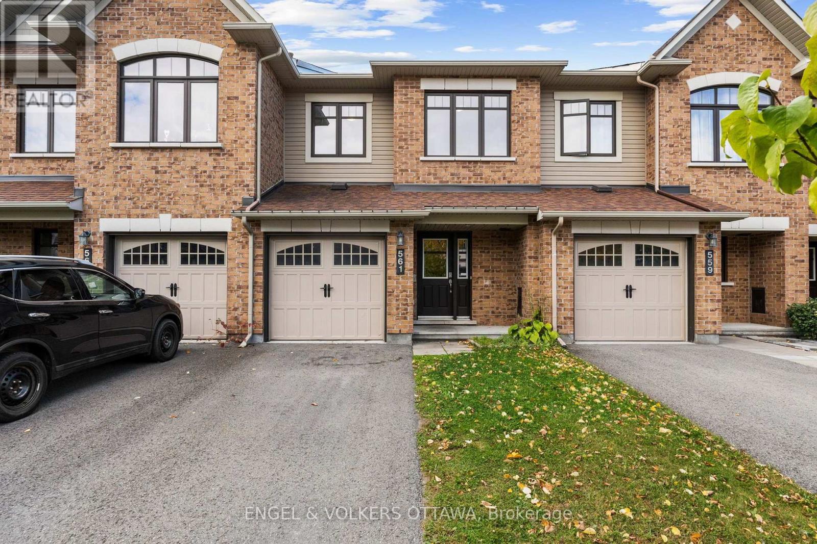 561 PETRICHOR CRESCENT, Ottawa, Ontario