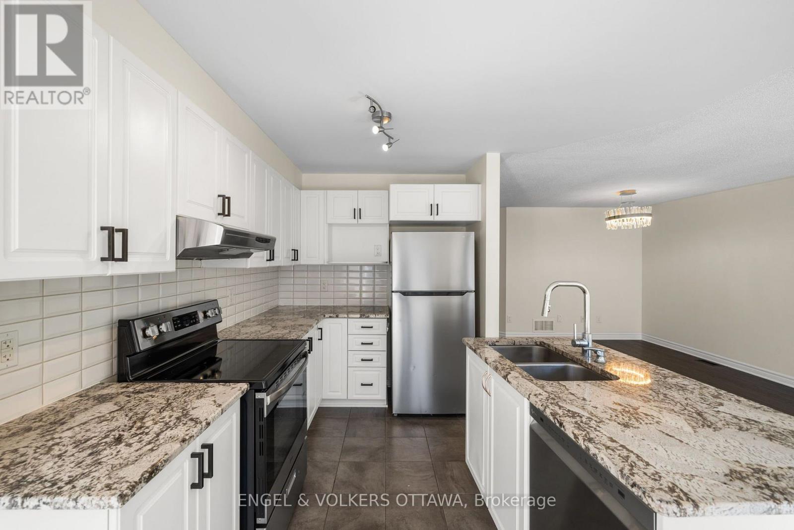 561 Petrichor Crescent, Ottawa, Ontario  K4A 0Y4 - Photo 6 - X14031332