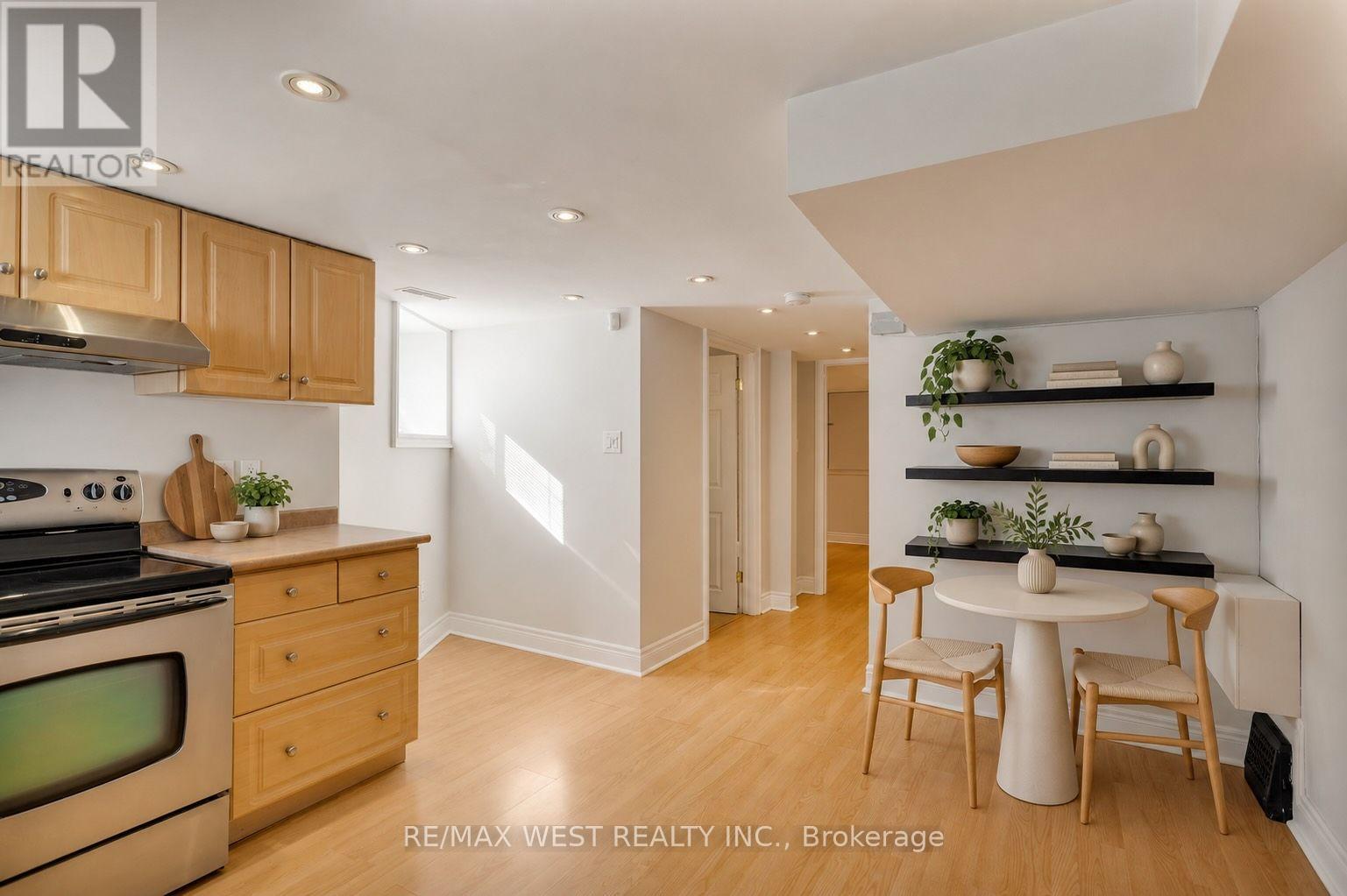 81 Chelsea Avenue, Toronto, Ontario  M6P 1B9 - Photo 33 - W14028154