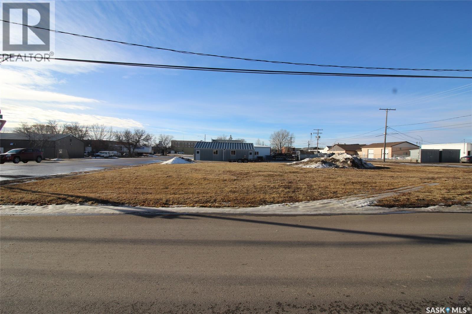 197 2nd Avenue E, Shaunavon, Saskatchewan  S0N 2M0 - Photo 3 - SK051056