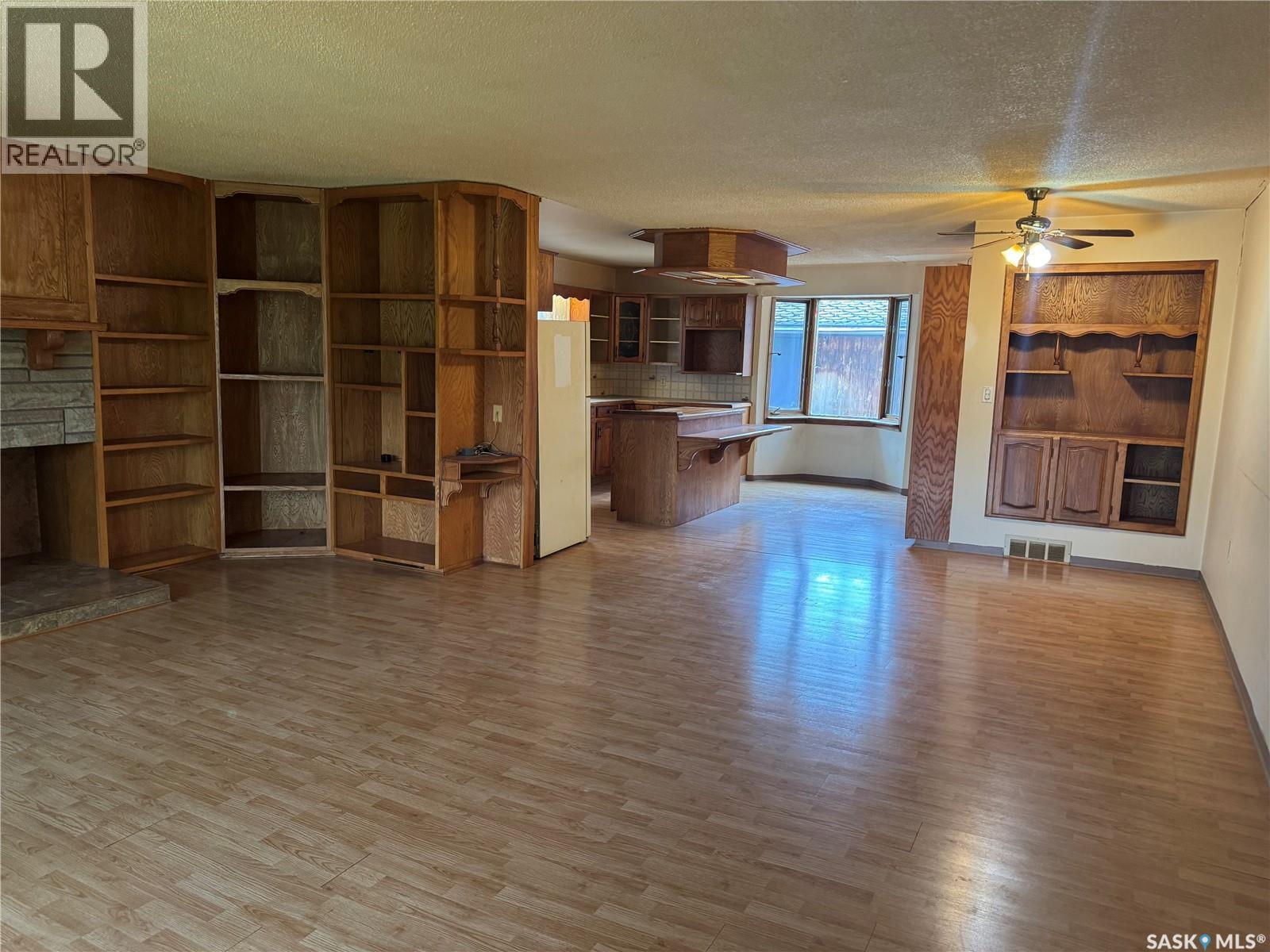 1571 Athol Street, Regina, Saskatchewan  S4T 3C9 - Photo 8 - SK051054