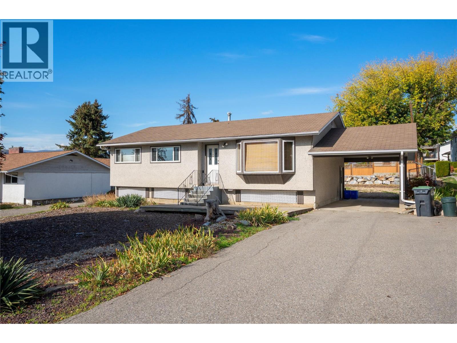 5789 Rimer Road, Vernon, British Columbia  V1B 3L3 - Photo 4 - 10402846