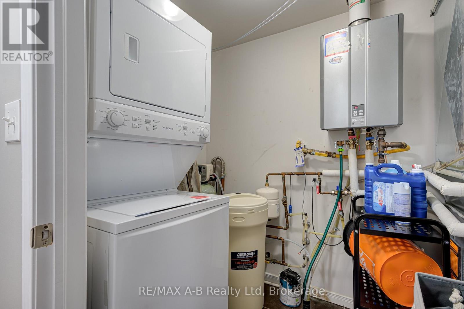 H - 242 Rachel Crescent, Kitchener, Ontario  N2R 0E1 - Photo 24 - X13858694