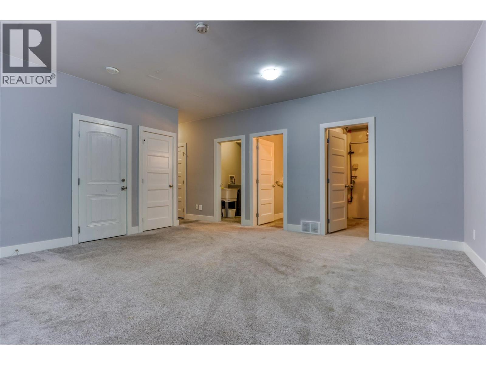313 Lakeview Street Unit# 1