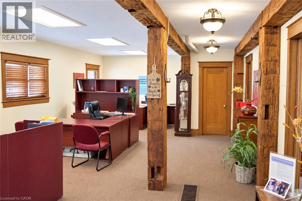 460 Plains Road E, Burlington, Ontario  L7T 2E1 - Photo 5 - 40869894
