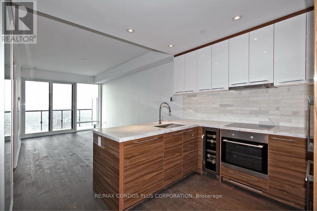 3811 - 488 University Avenue, Toronto, Ontario  M5G 0C1 - Photo 2 - C14031896