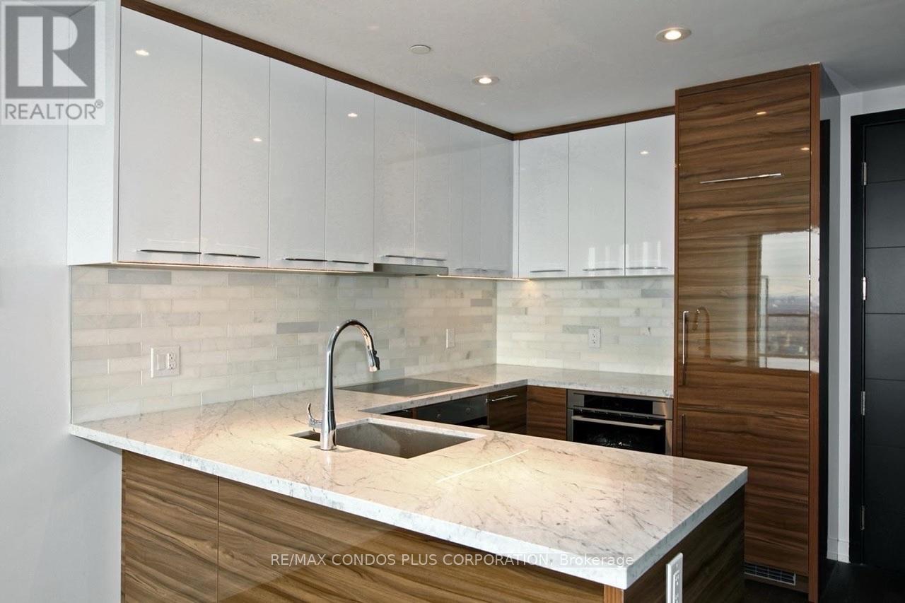 3811 - 488 University Avenue, Toronto, Ontario  M5G 0C1 - Photo 3 - C14031896