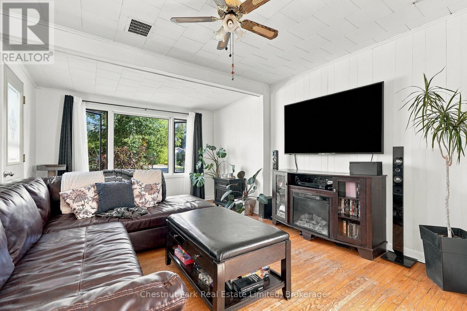 28 Spring Street, Prince Edward County, Ontario  K0K 2T0 - Photo 15 - X14031752